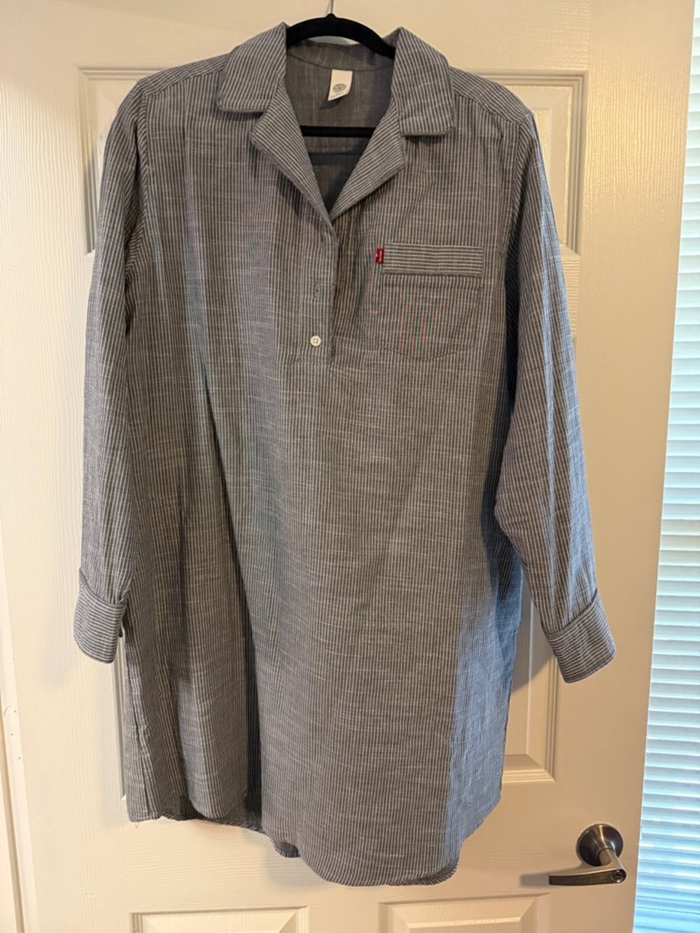 Levi's Gray Button-Up Shirtdress